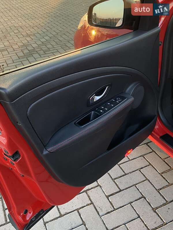Седан Renault Fluence 2010 в Хмельницком