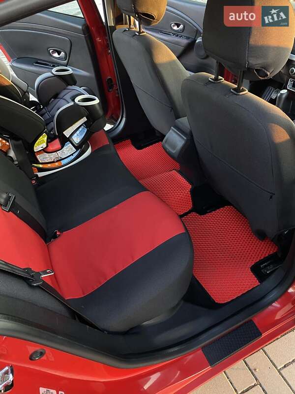 Седан Renault Fluence 2010 в Хмельницком