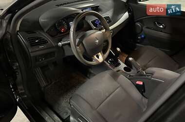 Седан Renault Fluence 2010 в 