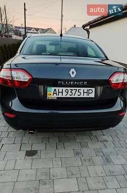 Седан Renault Fluence 2012 в 