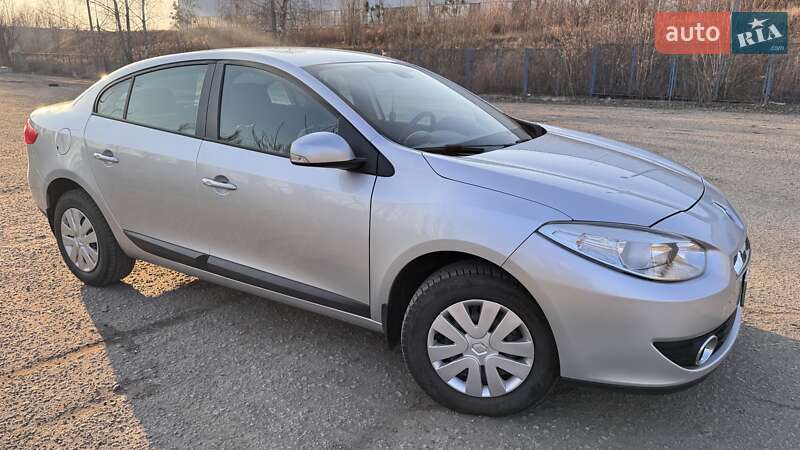 Седан Renault Fluence 2012 в Сумах
