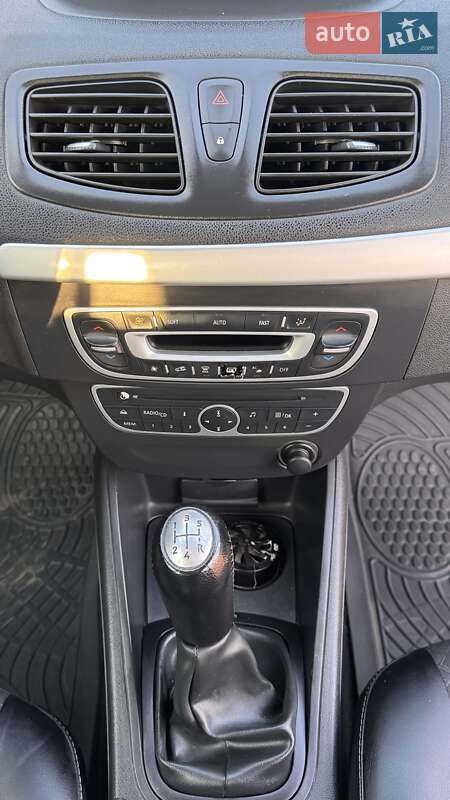 Седан Renault Fluence 2012 в Сумах