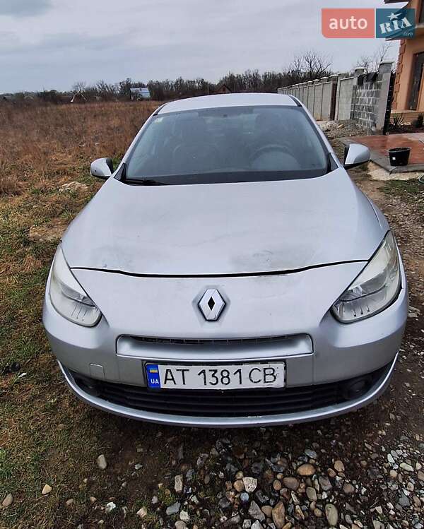 Седан Renault Fluence 2010 в 