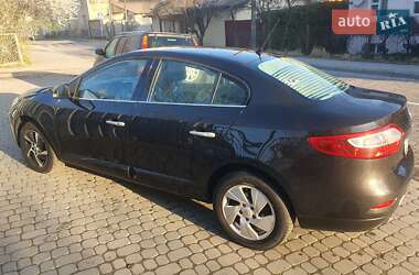 Седан Renault Fluence 2012 в 