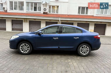 Седан Renault Fluence 2011 в 