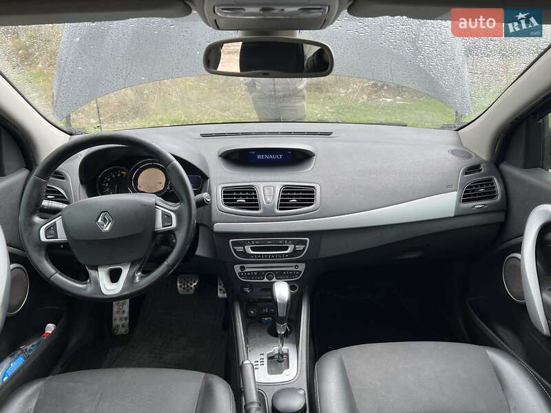 Седан Renault Fluence 2011 в Днепре