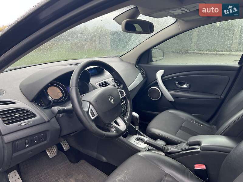 Седан Renault Fluence 2011 в Днепре