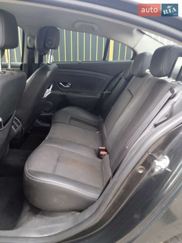 Седан Renault Fluence 2011 в Днепре