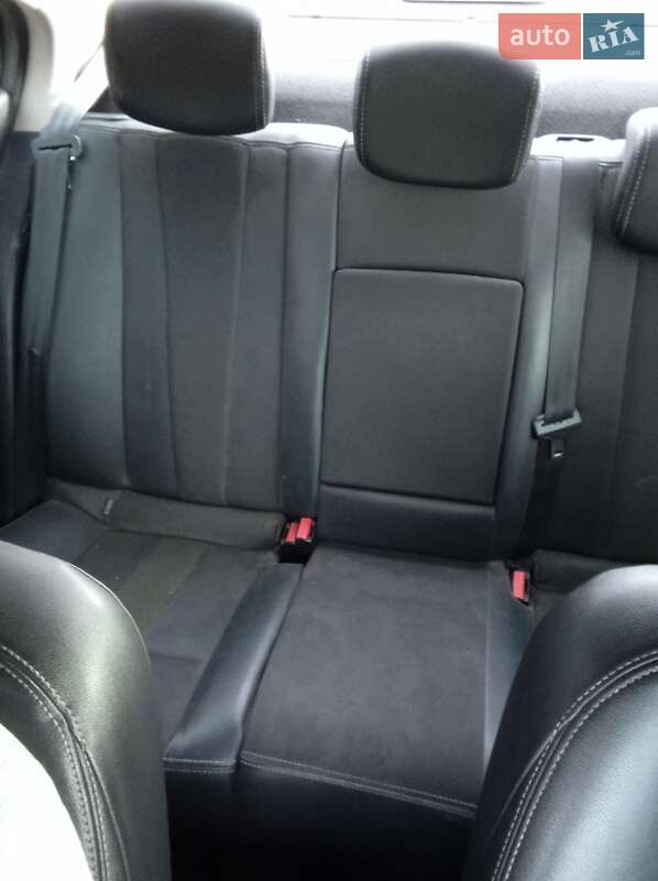 Седан Renault Fluence 2011 в Днепре