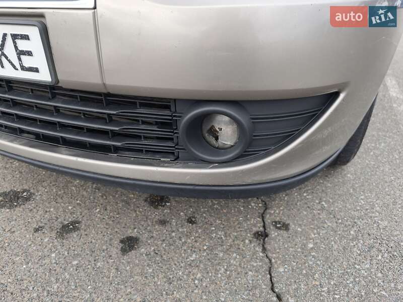 Седан Renault Fluence 2011 в Киеве