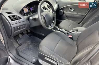 Седан Renault Fluence 2013 в 