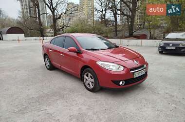 Седан Renault Fluence 2010 в 