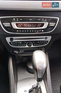 Седан Renault Fluence 2010 в 
