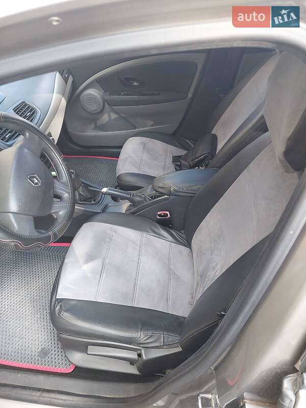Седан Renault Fluence 2011 в Южноукраинске фото 5 Седан Renault Fluence 2011 в Южноукраинске