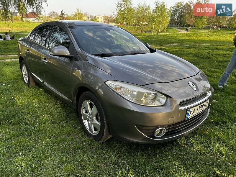 Седан Renault Fluence 2011 в Борисполі