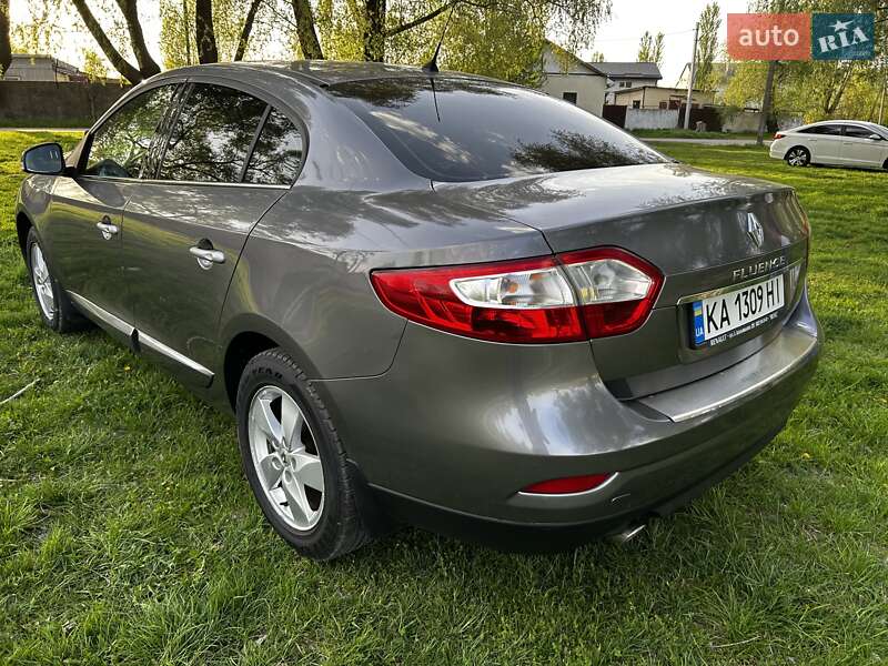 Седан Renault Fluence 2011 в Борисполі