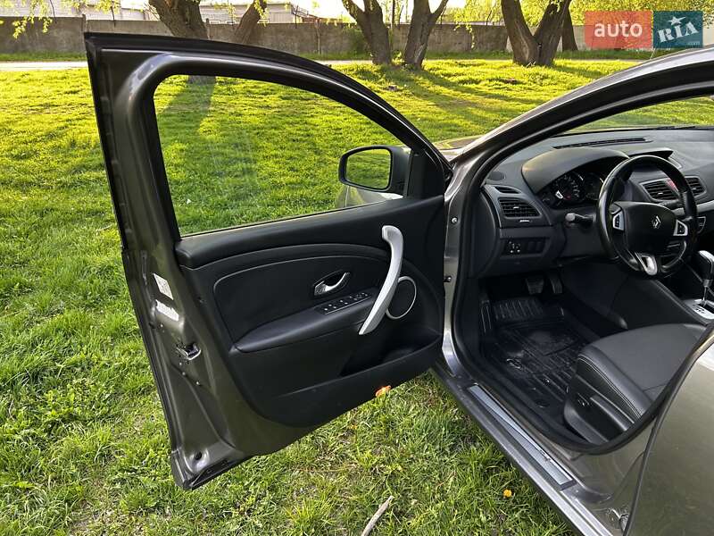 Седан Renault Fluence 2011 в Борисполі