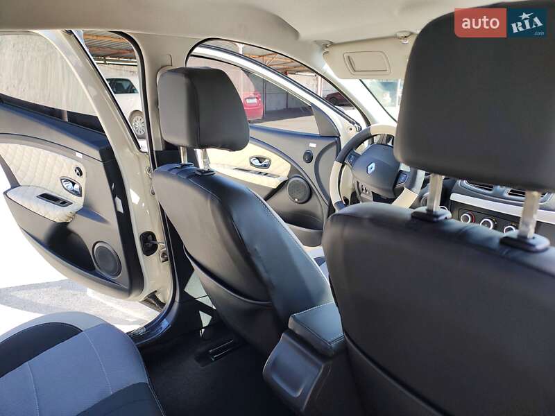 Седан Renault Fluence 2013 в Бердичеві