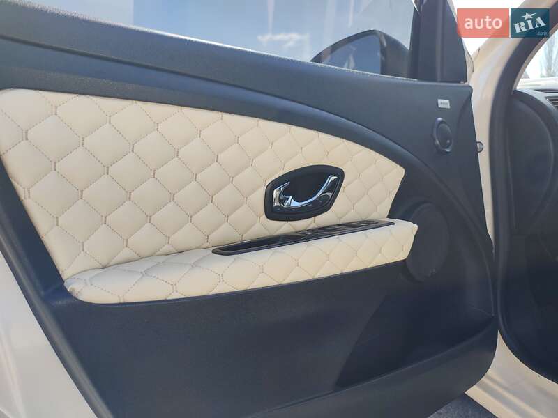 Седан Renault Fluence 2013 в Бердичеві