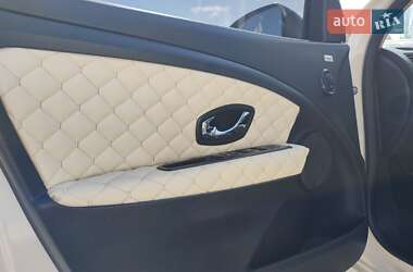 Седан Renault Fluence 2013 в 