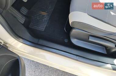 Седан Renault Fluence 2013 в 