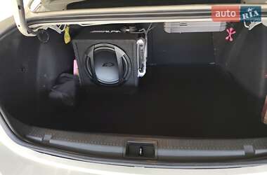 Седан Renault Fluence 2013 в 