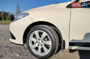 Седан Renault Fluence 2013 в 