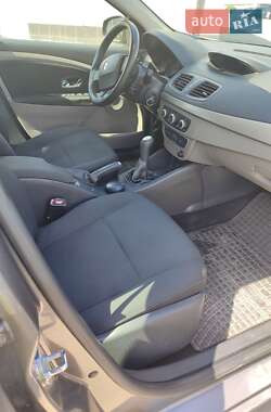 Седан Renault Fluence 2012 в 