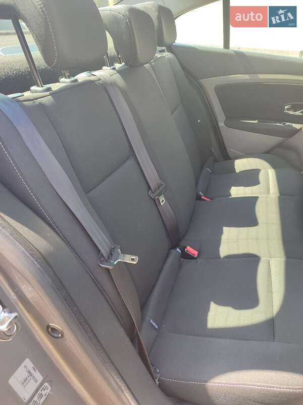Седан Renault Fluence 2012 в Ивано-Франковске фото 12 Седан Renault Fluence 2012 в Ивано-Франковске