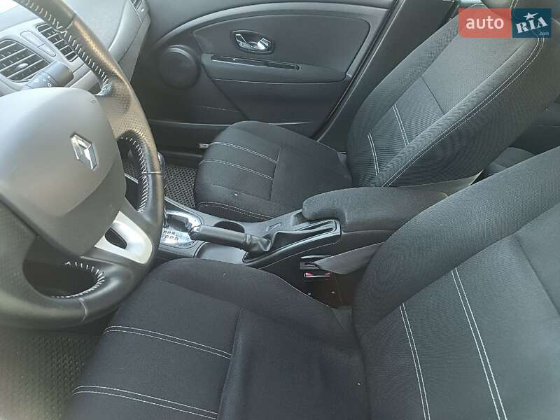 Седан Renault Fluence 2013 в Киеве