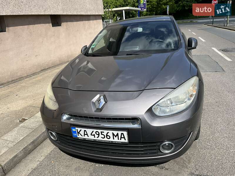 Седан Renault Fluence 2010 в Киеве