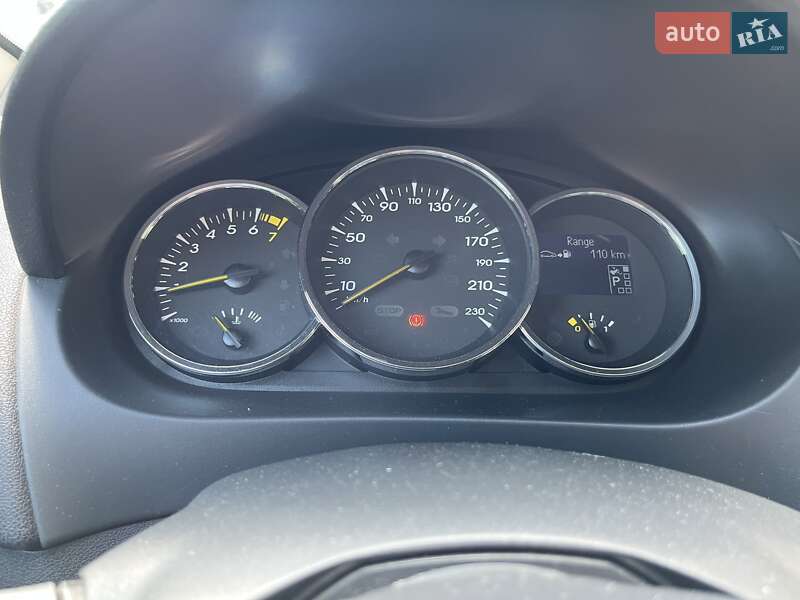 Седан Renault Fluence 2010 в Киеве