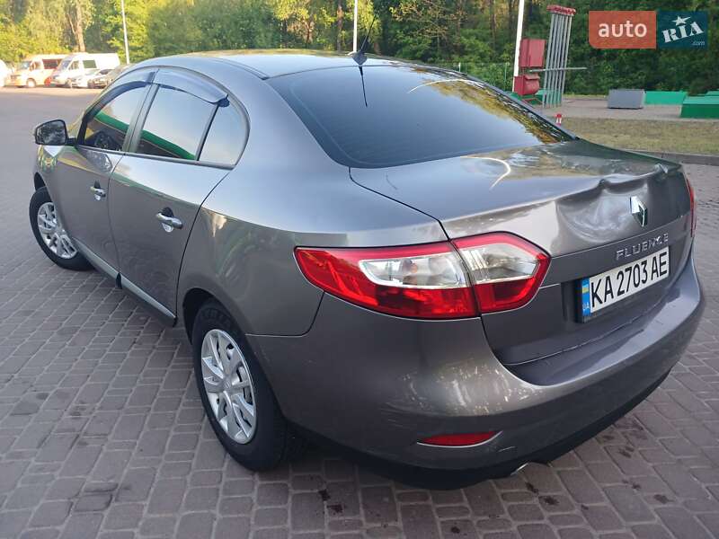 Седан Renault Fluence 2011 в Киеве