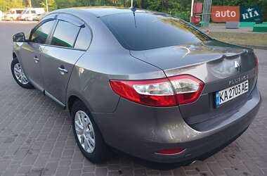 Седан Renault Fluence 2011 в 
