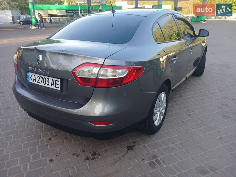 Седан Renault Fluence 2011 в Киеве