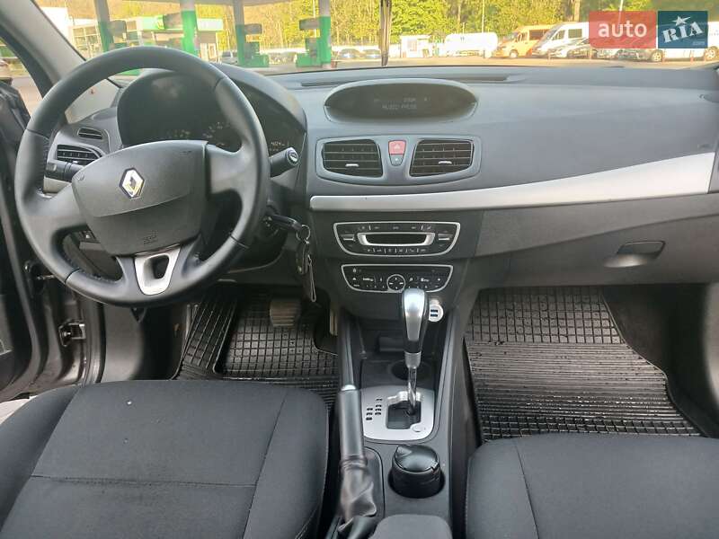 Седан Renault Fluence 2011 в Киеве