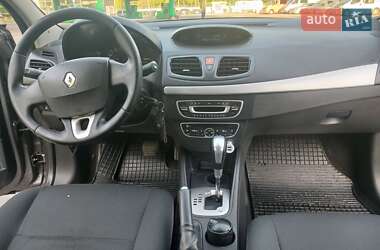 Седан Renault Fluence 2011 в 