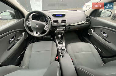 Седан Renault Fluence 2012 в 