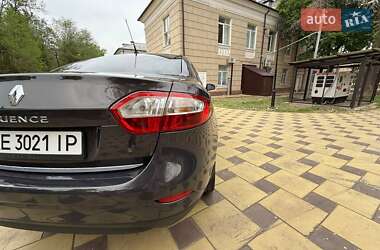 Седан Renault Fluence 2012 в 