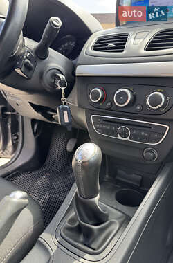 Седан Renault Fluence 2012 в 