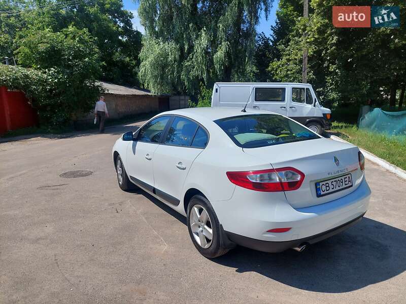 Седан Renault Fluence 2015 в Чернигове