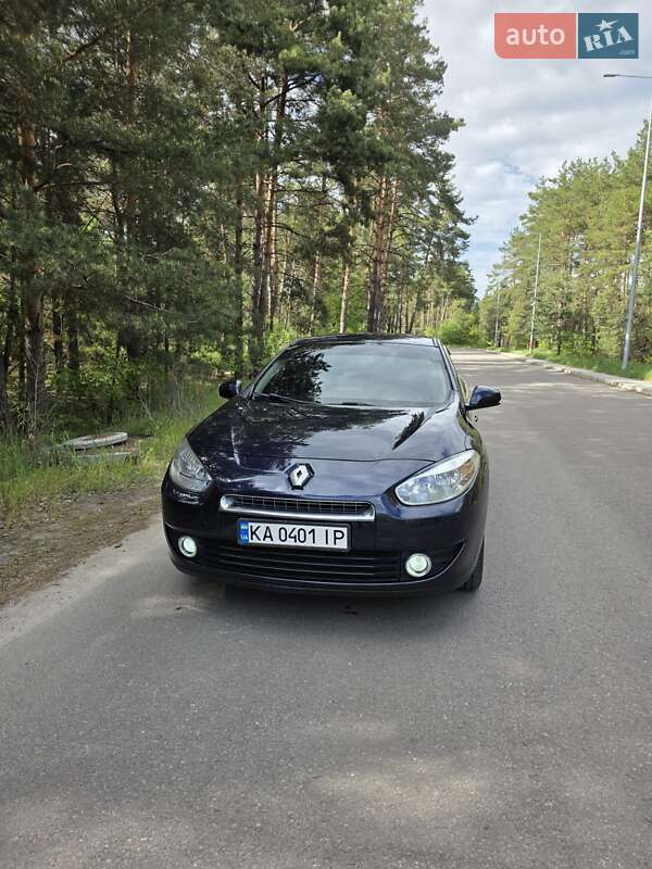 Седан Renault Fluence 2010 в 