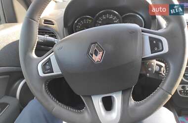 Седан Renault Fluence 2011 в 
