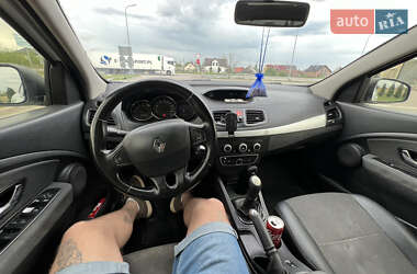 Седан Renault Fluence 2012 в 