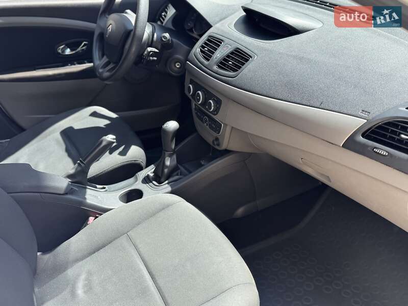 Седан Renault Fluence 2012 в Миколаєві