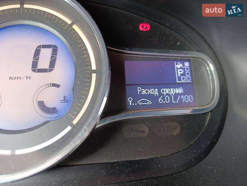 Седан Renault Fluence 2013 в Львове