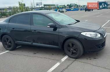 Renault Fluence 2011