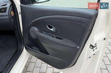 Седан Renault Fluence 2013 в 