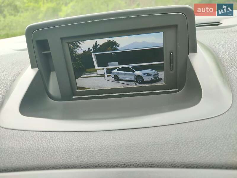 Седан Renault Fluence 2011 в Золотоноше