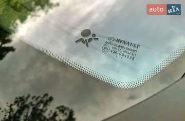 Седан Renault Fluence 2011 в 